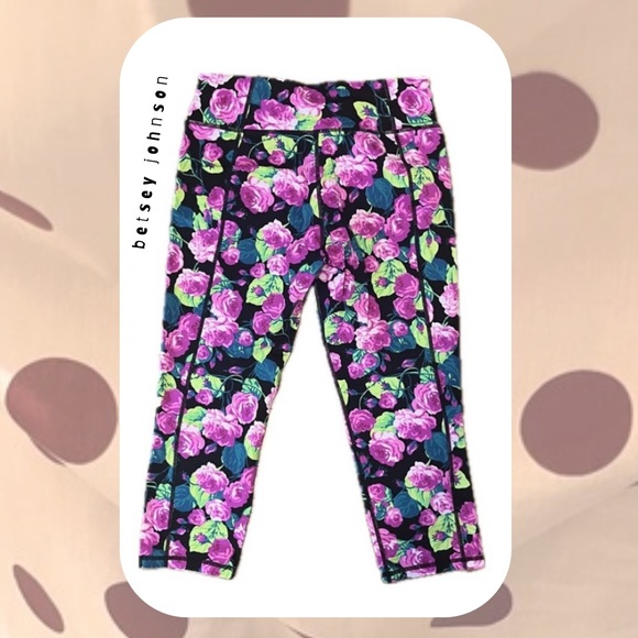 🎉rare🎉Betsey Johnson Performance floral print black athletic leggings - Picture 2 of 10